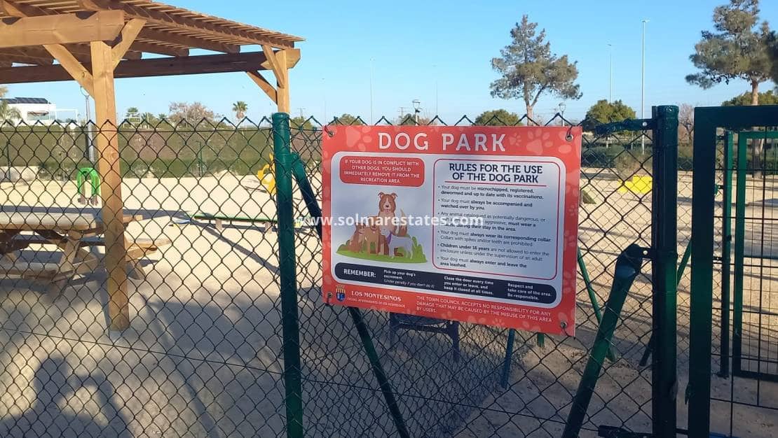 3 soveværelse Semi-Rækkehus til salg i Los Montesinos med swimmingpool - € 178.000 (Ref: 9023860)