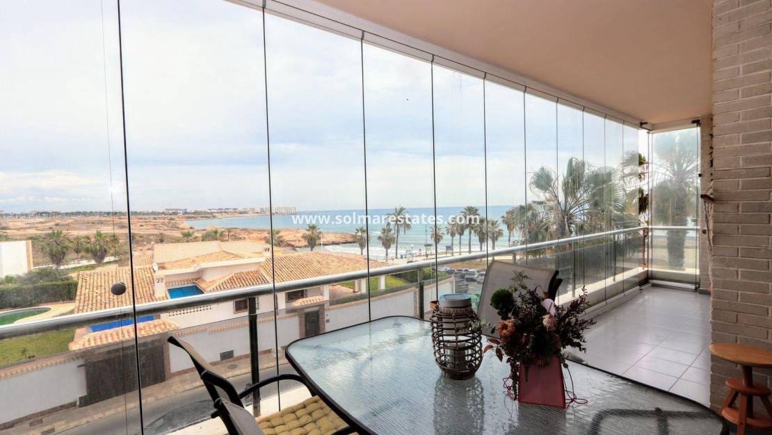 3 slaapkamer Appartement te koop in Playa Flamenca met zwembad - € 340.000 (Ref: 9030682)
