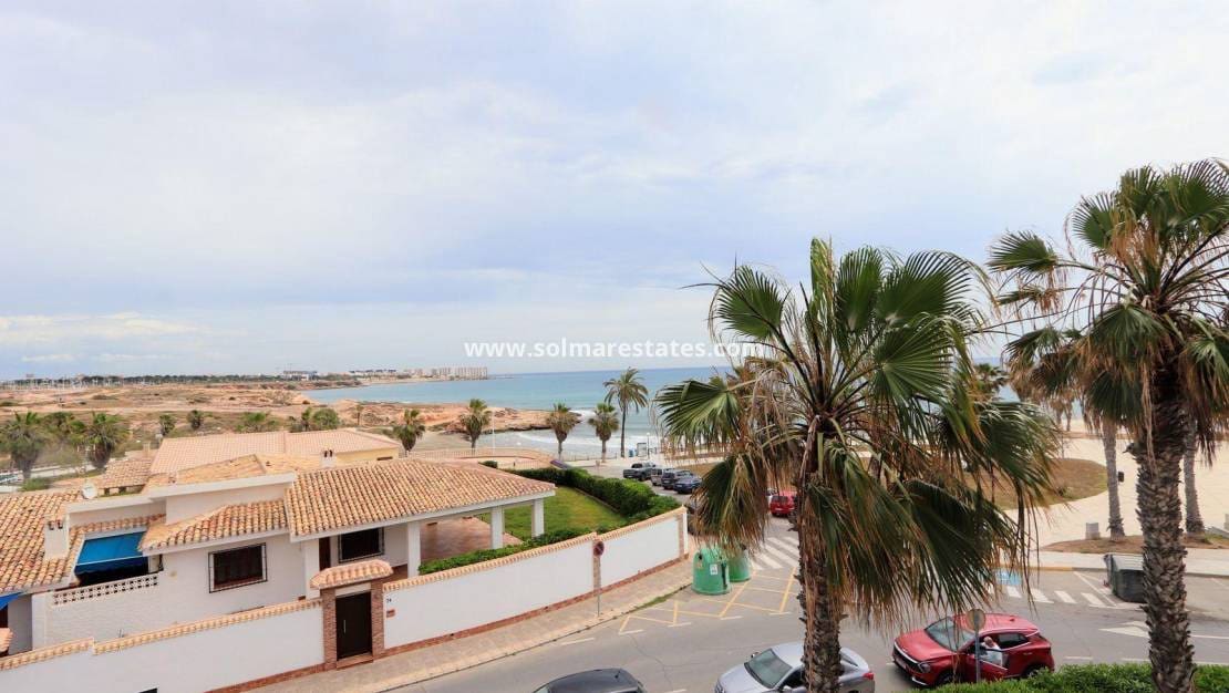 3 slaapkamer Appartement te koop in Playa Flamenca met zwembad - € 340.000 (Ref: 9030682)