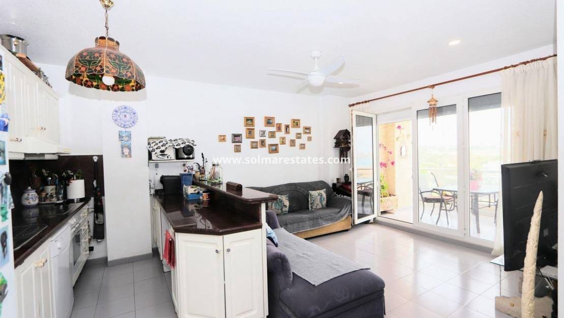 Apartamento de 3 habitaciones en Playa Flamenca en venta con piscina - 340.000 € (Ref: 9030682)