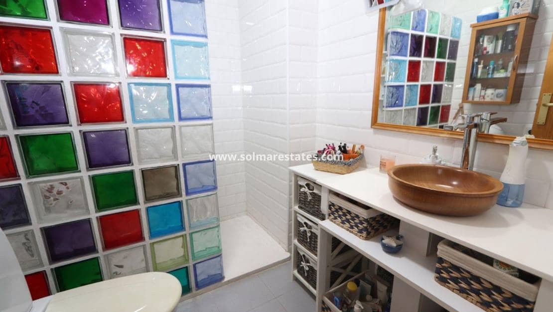 Apartamento de 3 habitaciones en Playa Flamenca en venta con piscina - 340.000 € (Ref: 9030682)