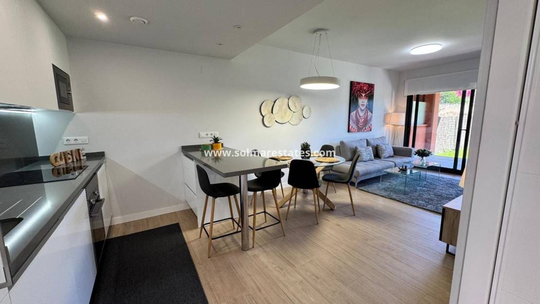 2 makuuhuone Huoneisto myytävänä paikassa Villamartin mukana uima-altaan - 259 000 € (Ref: 9030683)