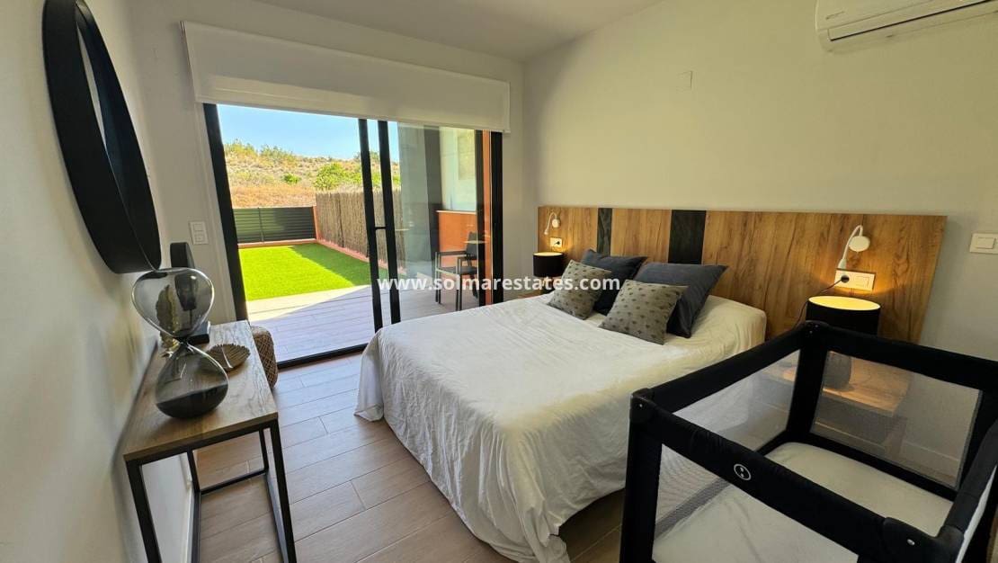 2 makuuhuone Huoneisto myytävänä paikassa Villamartin mukana uima-altaan - 259 000 € (Ref: 9030683)