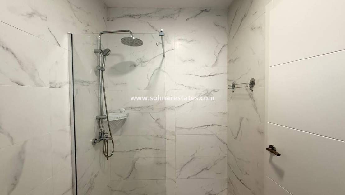 2 bedroom Apartment for sale in Cabo Roig - € 164,900 (Ref: 9033364)