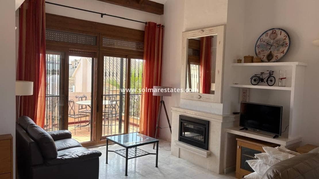 2 bedroom Apartment for sale in Algorfa with pool - € 189,000 (Ref: 9041212)