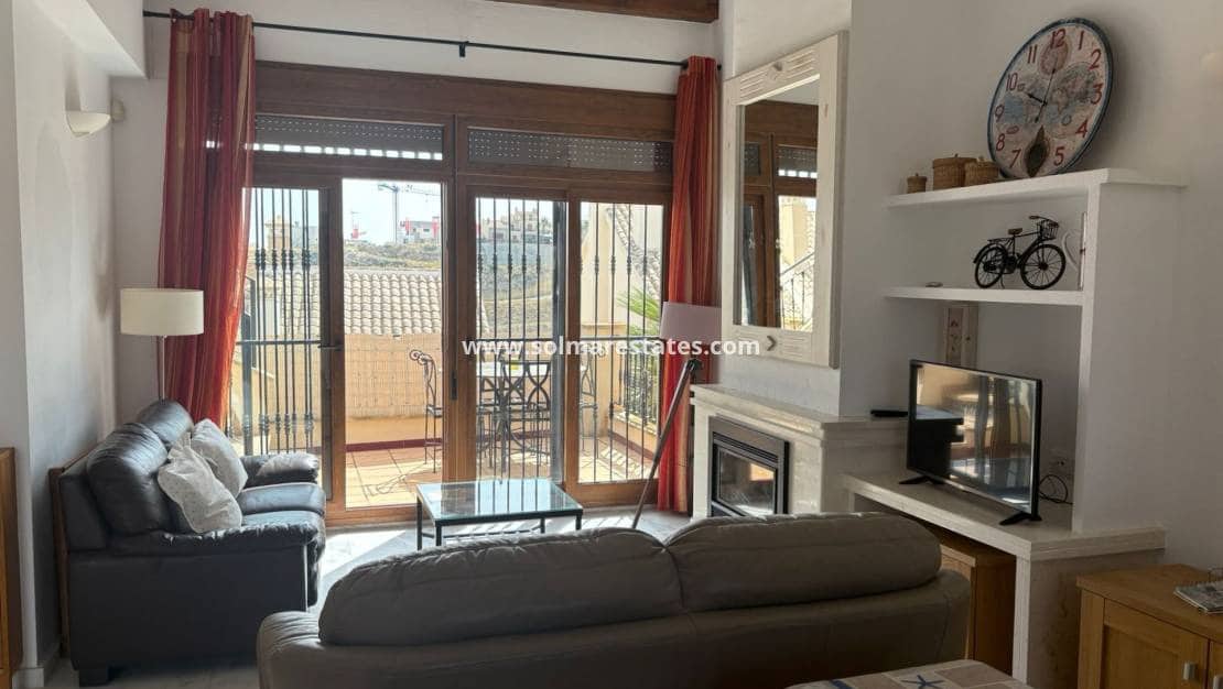 2 bedroom Apartment for sale in Algorfa with pool - € 189,000 (Ref: 9041212)