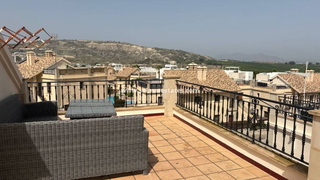 2 bedroom Apartment for sale in Algorfa with pool - € 189,000 (Ref: 9041212)