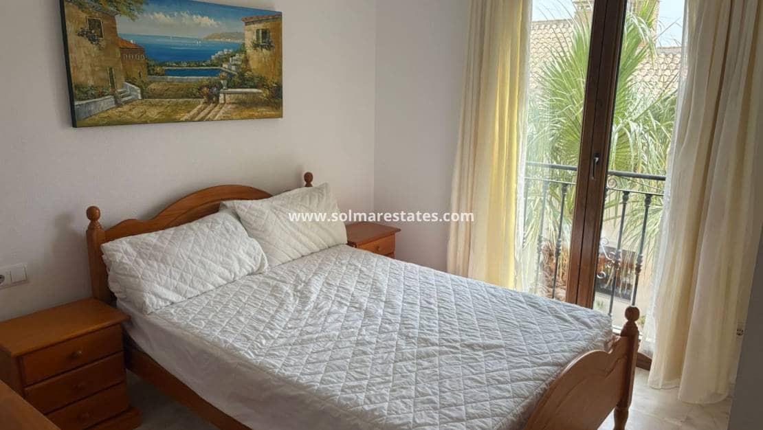 2 bedroom Apartment for sale in Algorfa with pool - € 189,000 (Ref: 9041212)
