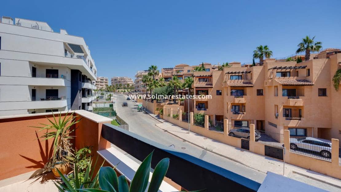 2 bedroom Apartment for sale in Villamartin with pool - € 285,000 (Ref: 9049635)
