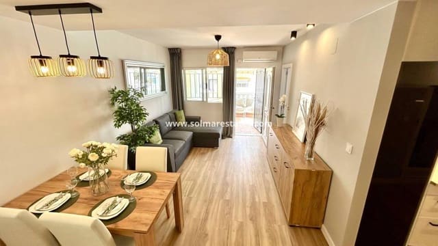 3 soveværelse Byhus til salg i Punta Prima, Torrevieja med swimmingpool - € 294.180 (Ref: 9049822)