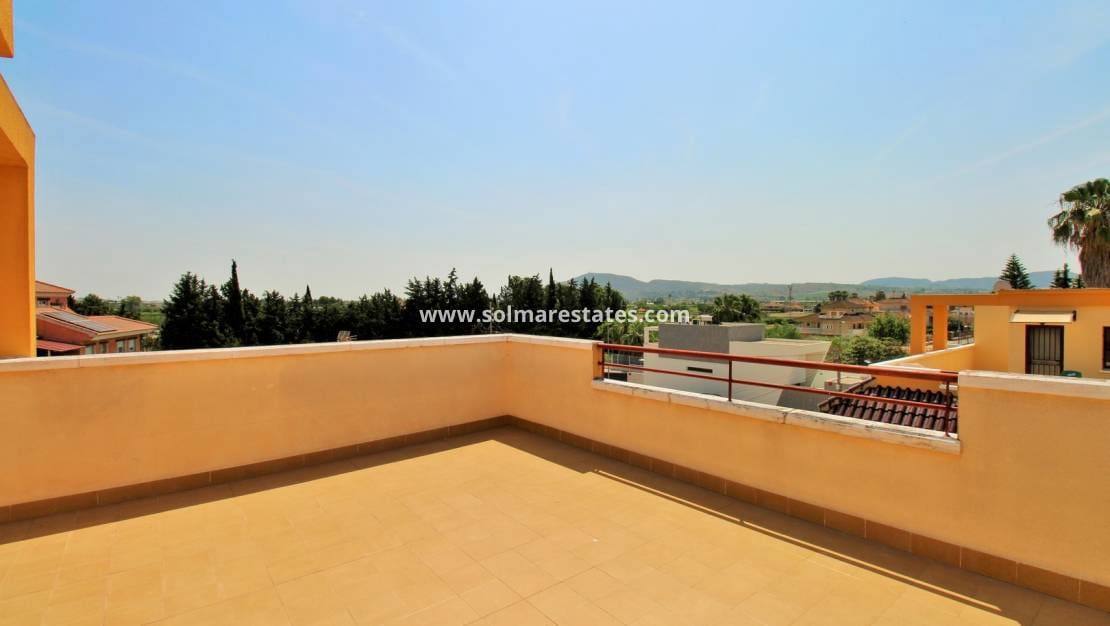 3 soveværelse Semi-Rækkehus til salg i Los Desamparados - € 199.000 (Ref: 9086131)