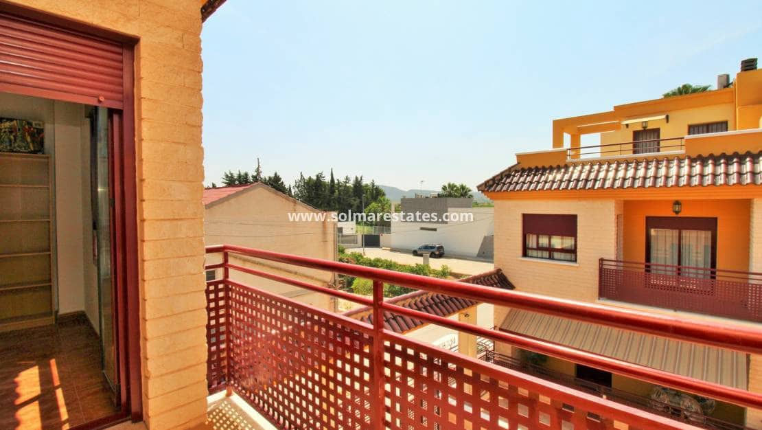 3 soveværelse Semi-Rækkehus til salg i Los Desamparados - € 199.000 (Ref: 9086131)