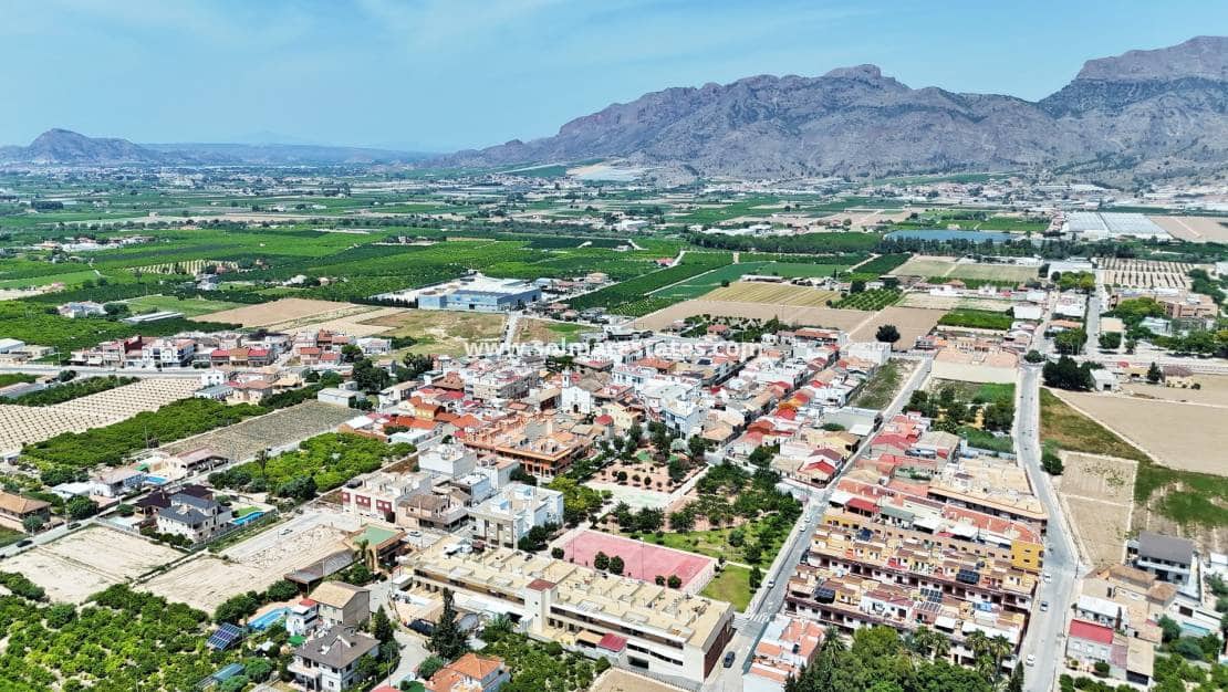 3 soveværelse Semi-Rækkehus til salg i Los Desamparados - € 199.000 (Ref: 9086131)