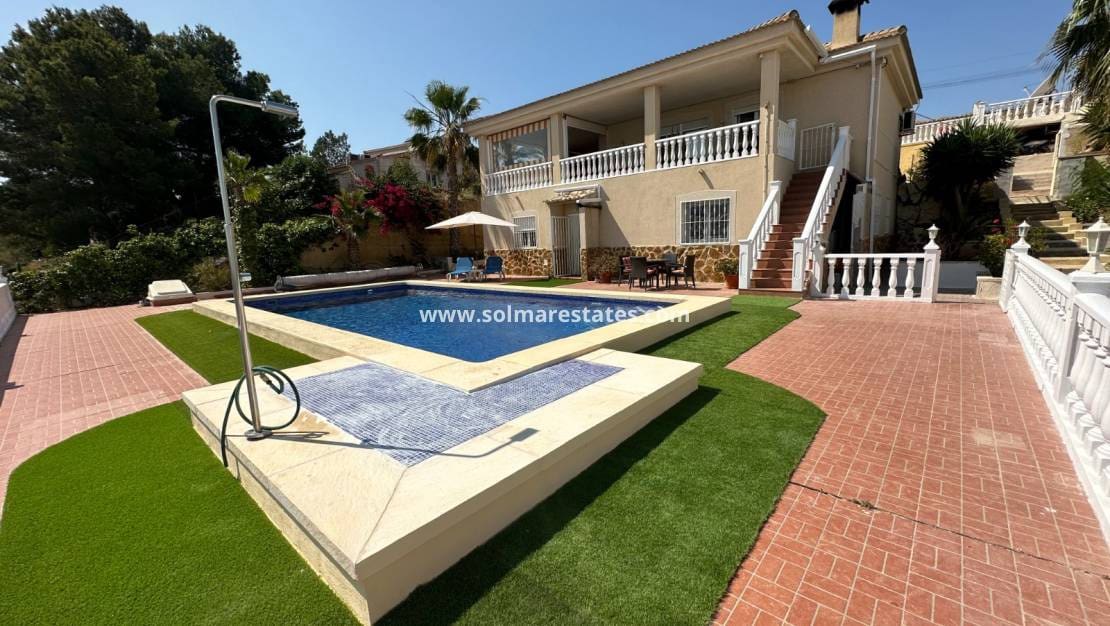 3 Zimmer Villa zu verkaufen in Algorfa mit Pool - 599.990 € (Ref: 9097383)