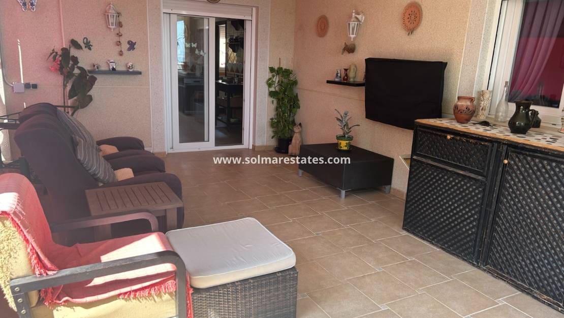 3 Zimmer Villa zu verkaufen in Algorfa mit Pool - 599.990 € (Ref: 9097383)