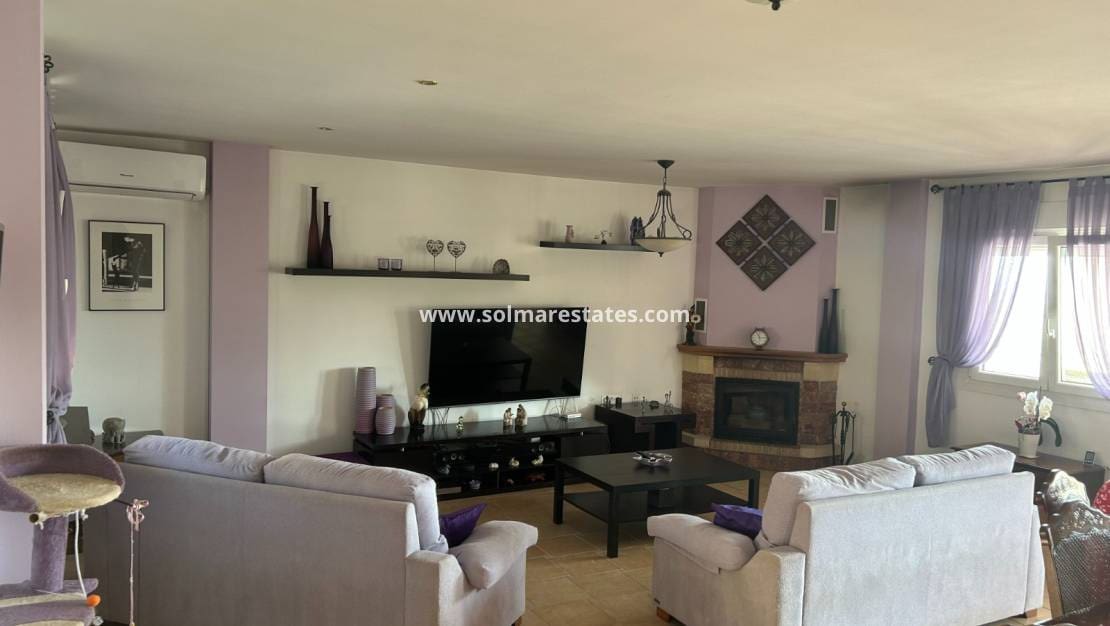 3 Zimmer Villa zu verkaufen in Algorfa mit Pool - 599.990 € (Ref: 9097383)