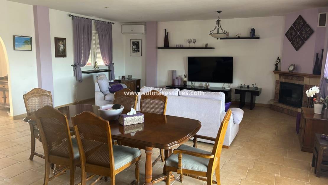 3 Zimmer Villa zu verkaufen in Algorfa mit Pool - 599.990 € (Ref: 9097383)