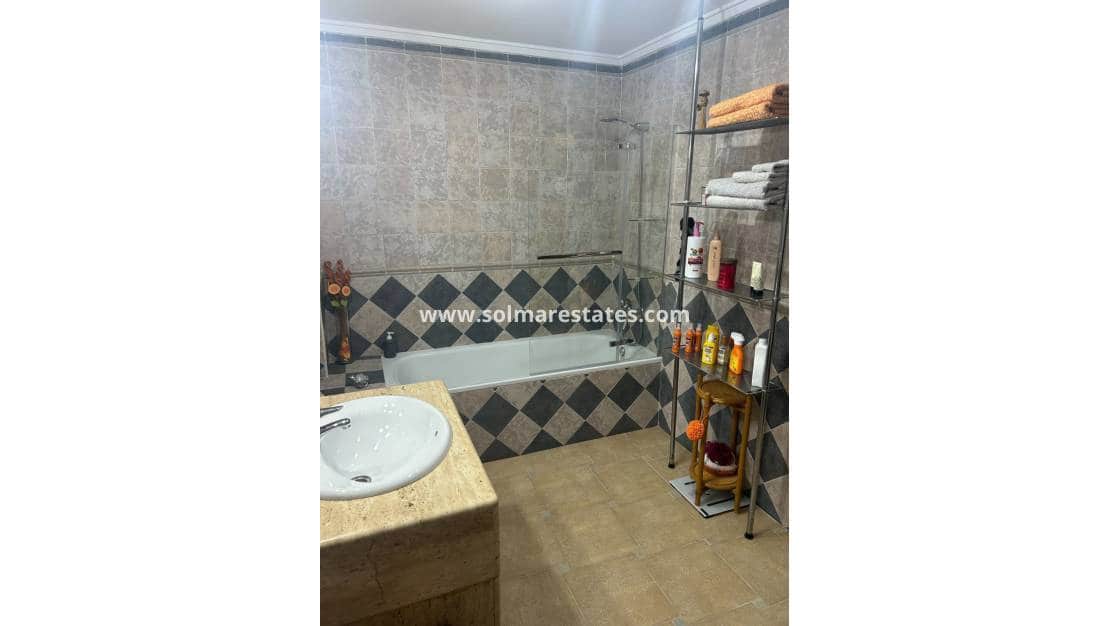 3 Zimmer Villa zu verkaufen in Algorfa mit Pool - 599.990 € (Ref: 9097383)