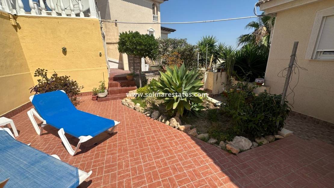 3 Zimmer Villa zu verkaufen in Algorfa mit Pool - 599.990 € (Ref: 9097383)