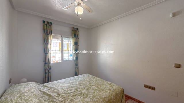 2 soveværelse Bungalow til salg i Cabo Roig, Orihuela med swimmingpool - € 189.950 (Ref: 9099892)