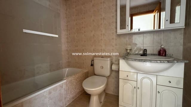 2 Zimmer Apartment zu verkaufen in Villamartin, Orihuela mit Pool - 119.000 € (Ref: 9101521)