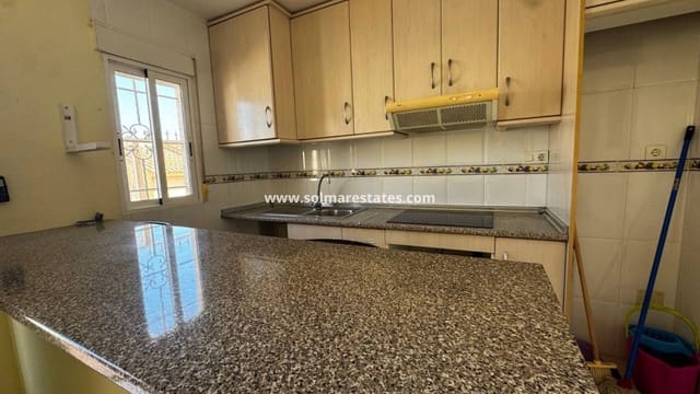 2 Zimmer Apartment zu verkaufen in Villamartin, Orihuela mit Pool - 119.000 € (Ref: 9101521)