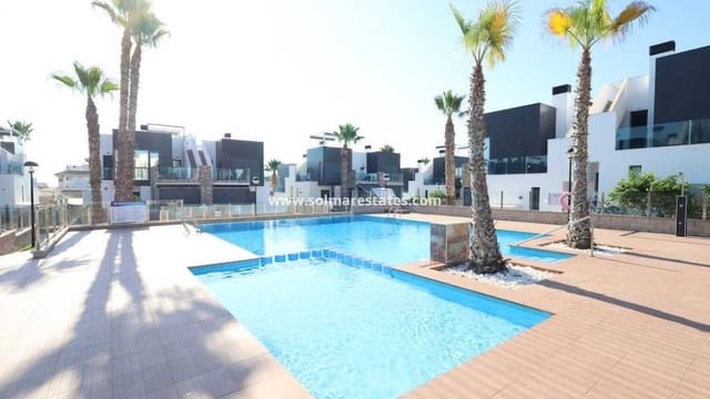 2 soveværelse Semi-Rækkehus til salg i Cabo Roig, Orihuela med swimmingpool - € 289.000 (Ref: 9112614)