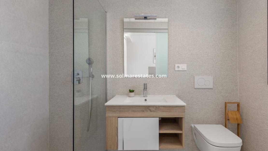 2 bedroom Apartment for sale in Playa Flamenca with pool - € 495,000 (Ref: 9115097)