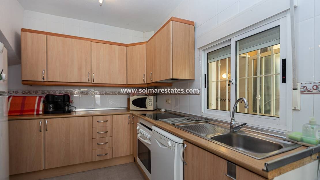 3 soveværelse Byhus til salg i La Zenia - € 216.000 (Ref: 9115104)