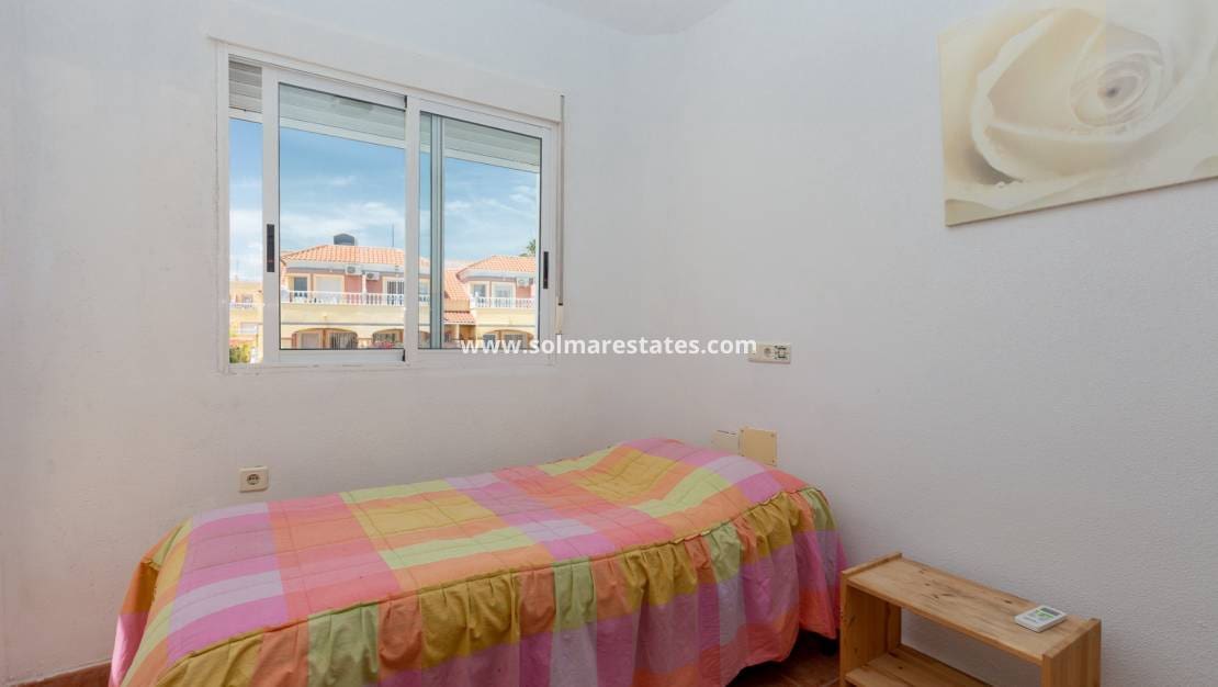 3 soveværelse Byhus til salg i La Zenia - € 216.000 (Ref: 9115104)