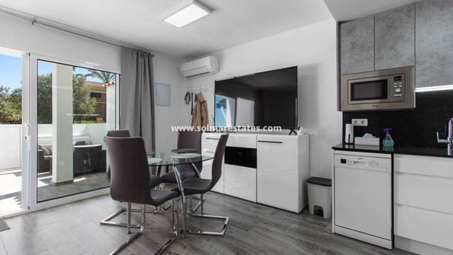 2 makuuhuone Huoneisto myytävänä paikassa Los Balcones mukana uima-altaan - 169 900 € (Ref: 9115106)