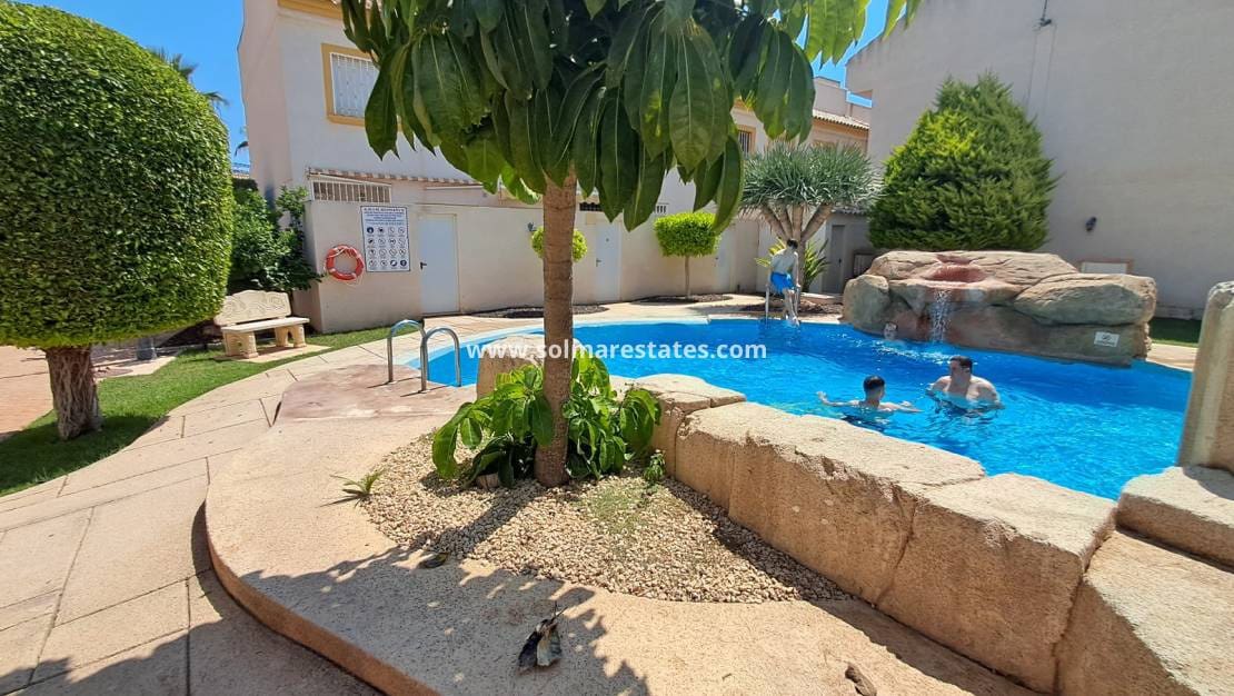 3 Zimmer Haus zu verkaufen in Cabo Roig mit Pool - 255.000 € (Ref: 9115113)