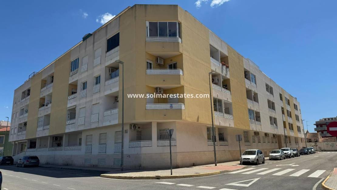 2 sypialnia Apartament na sprzedaż w Almoradi z basenem - 121 000 € (Ref: 9116555)