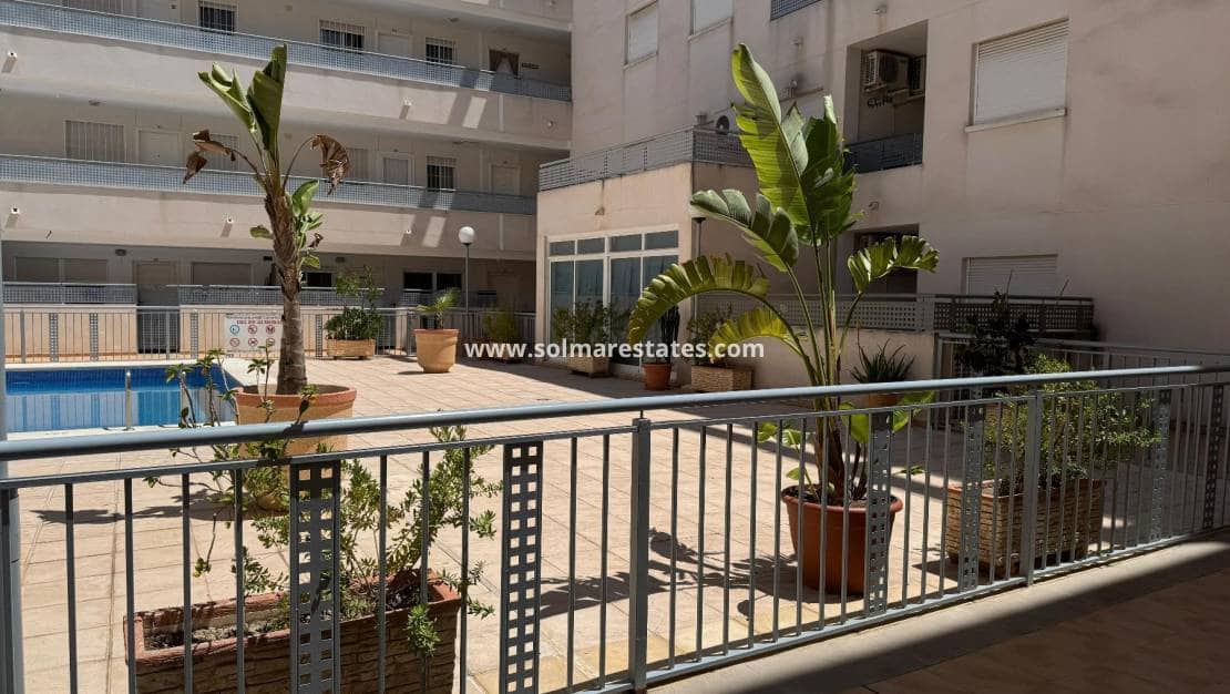 2 slaapkamer Appartement te koop in Almoradi met zwembad - € 121.000 (Ref: 9116555)