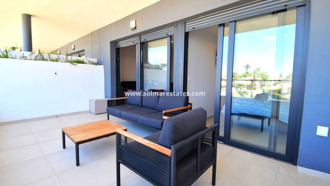2 chambre Appartement à vendre à Playa Flamenca avec piscine - 365 000 € (Ref: 9123546)