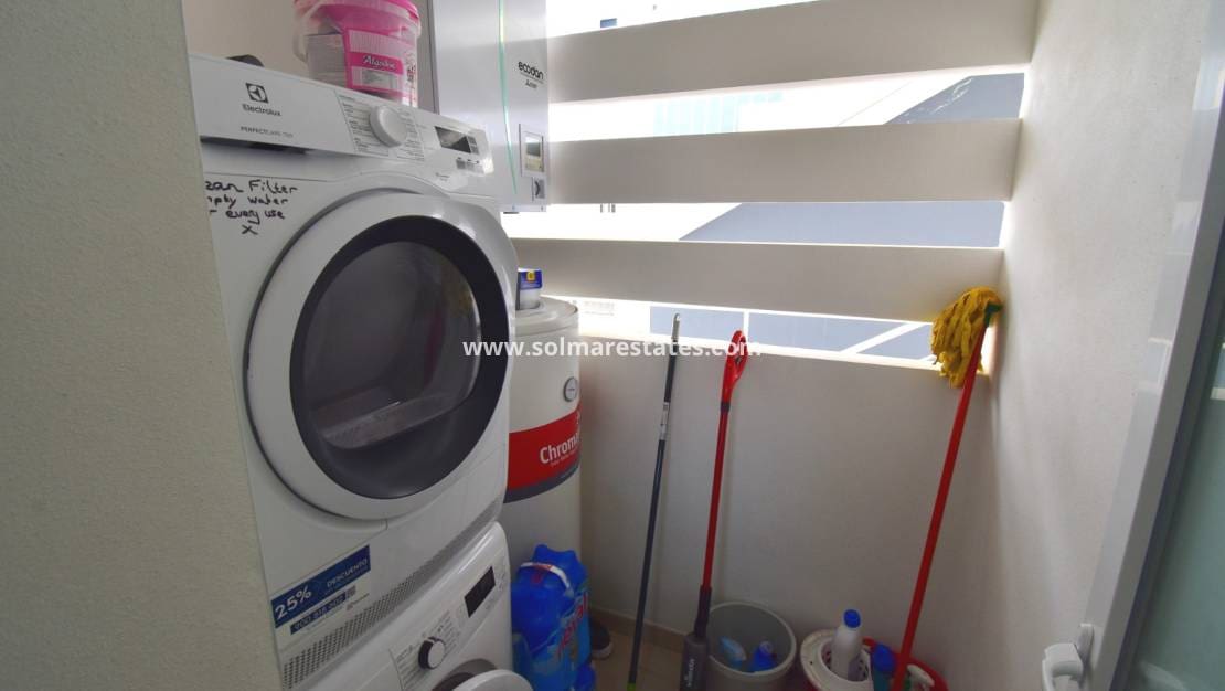 2 chambre Appartement à vendre à Playa Flamenca avec piscine - 365 000 € (Ref: 9123546)
