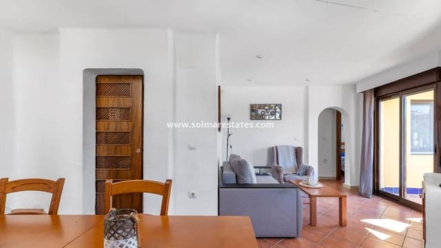 2 chambre Appartement à vendre à Punta Prima, Orihuela avec piscine - 227 000 € (Ref: 9133109)