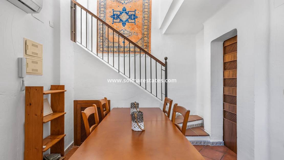 2 slaapkamer Appartement te koop in Orihuela Costa met zwembad - € 227.000 (Ref: 9133109)