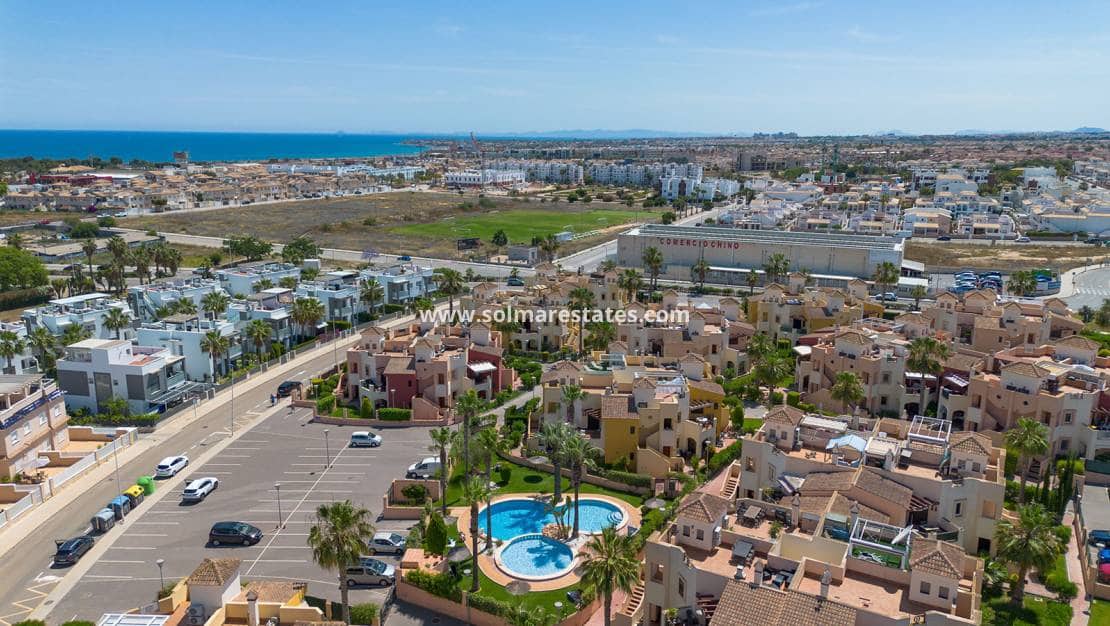 2 slaapkamer Appartement te koop in Orihuela Costa met zwembad - € 227.000 (Ref: 9133109)