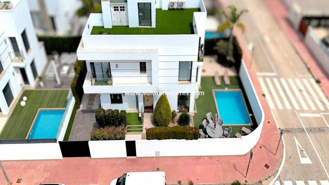 4 chambre Villa/Maison à vendre à Dona Pepa avec piscine - 565 000 € (Ref: 9136406)