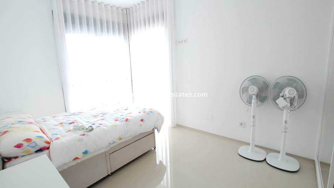 4 chambre Villa/Maison à vendre à Dona Pepa avec piscine - 565 000 € (Ref: 9136406)