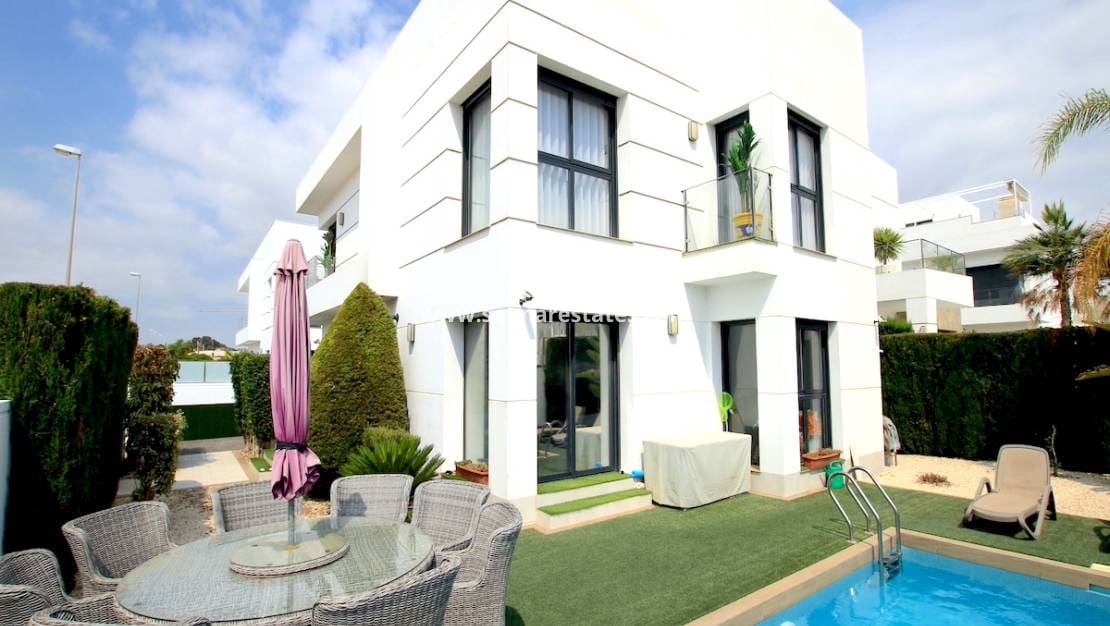 4 chambre Villa/Maison à vendre à Dona Pepa avec piscine - 565 000 € (Ref: 9136406)