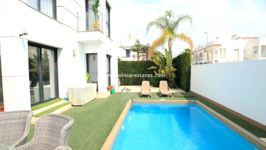 4 chambre Villa/Maison à vendre à Dona Pepa avec piscine - 565 000 € (Ref: 9136406)