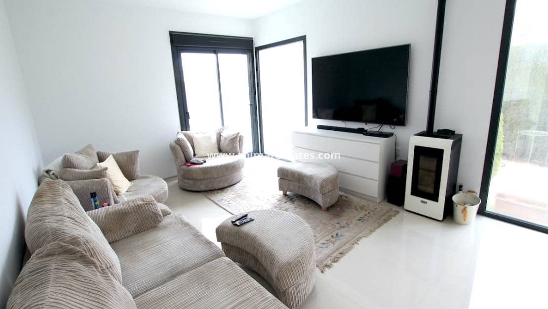 4 chambre Villa/Maison à vendre à Dona Pepa avec piscine - 565 000 € (Ref: 9136406)