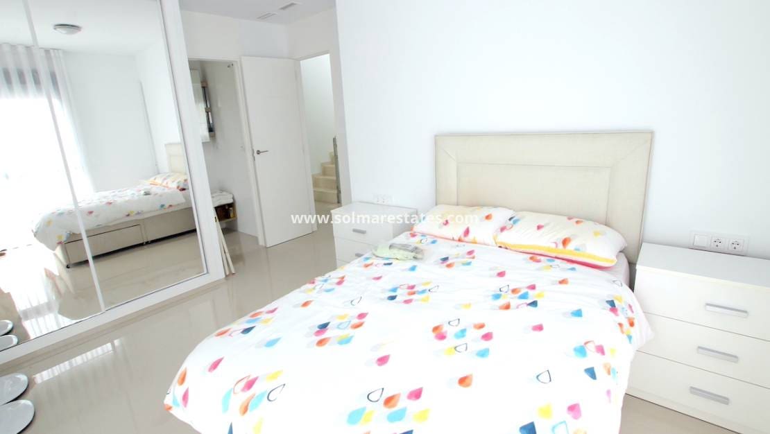 4 chambre Villa/Maison à vendre à Dona Pepa avec piscine - 565 000 € (Ref: 9136406)