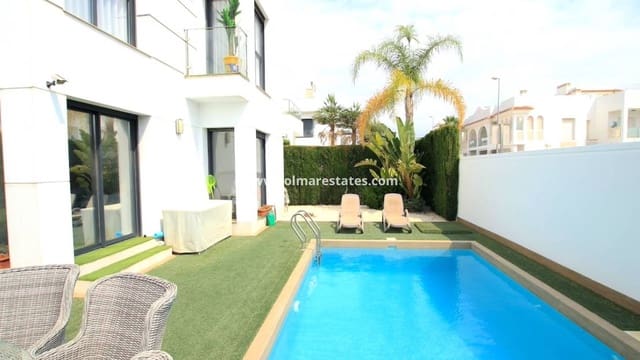 4 Zimmer Villa zu verkaufen in Doña Pepa, Rojales mit Pool - 565.000 € (Ref: 9136406)