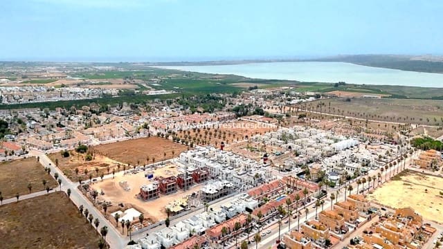 4 Zimmer Villa zu verkaufen in Doña Pepa, Rojales mit Pool - 565.000 € (Ref: 9136406)