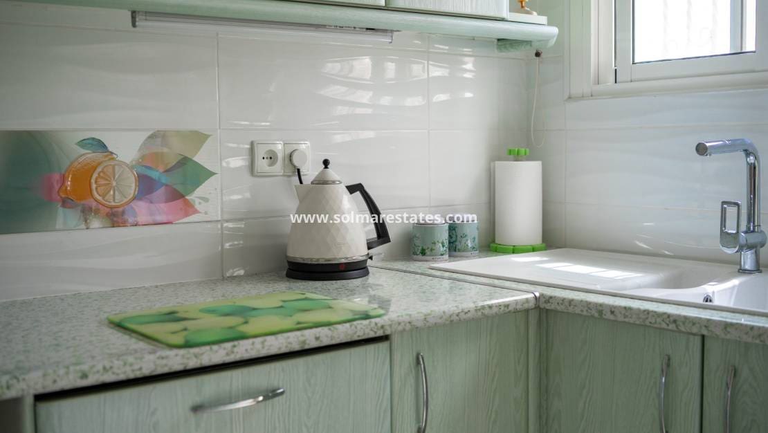 5 soverom Villa til salgs i La Marquesa med svømmebasseng - € 350 000 (Ref: 9144225)