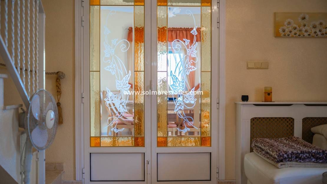 5 soverom Villa til salgs i La Marquesa med svømmebasseng - € 350 000 (Ref: 9144225)