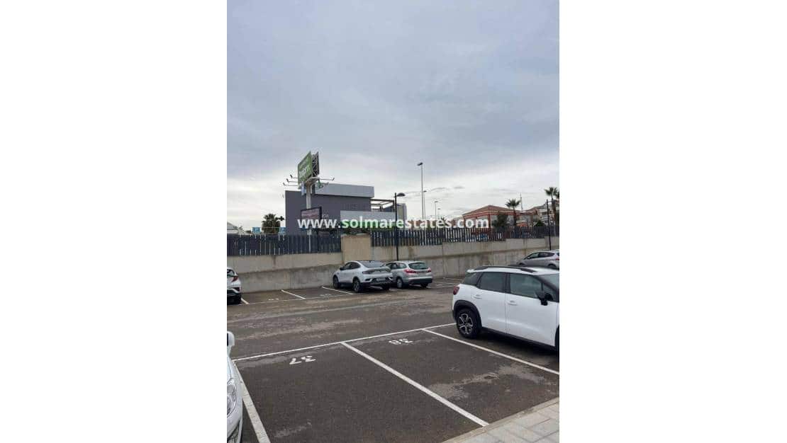 2 Zimmer Apartment zu verkaufen in Villamartin mit Pool - 235.000 € (Ref: 9146217)